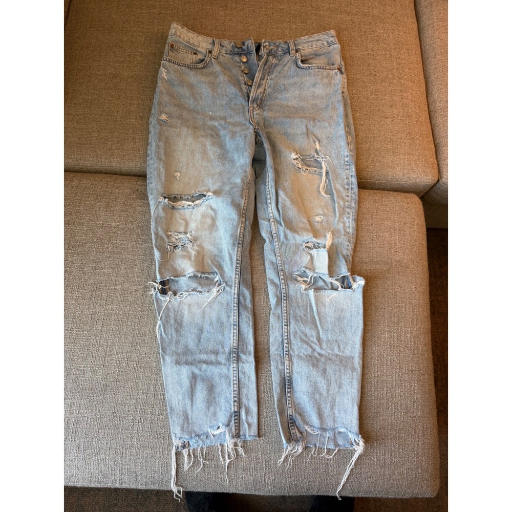 H&M Divided Light Wash Distressed Mom Jeans High Waisted Button Fly Size 8